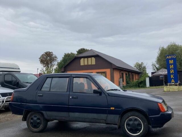 Синий ЗАЗ 1103 Славута, объемом двигателя 1.2 л и пробегом 100 тыс. км за 677 $, фото 2 на Automoto.ua