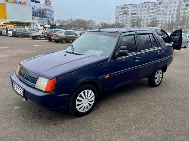 Синий ЗАЗ 1103 Славута, объемом двигателя 1.2 л и пробегом 175 тыс. км за 900 $, фото 2 на Automoto.ua