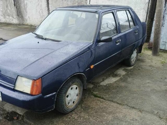 Синий ЗАЗ 1103 Славута, объемом двигателя 1.2 л и пробегом 49 тыс. км за 1100 $, фото 1 на Automoto.ua