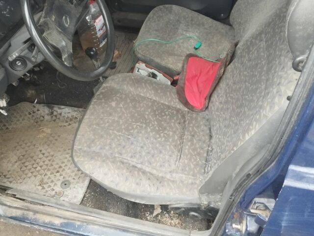 Синий ЗАЗ 1103 Славута, объемом двигателя 1.2 л и пробегом 99 тыс. км за 333 $, фото 3 на Automoto.ua