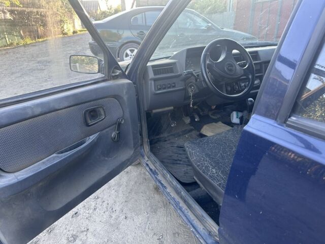 Синий ЗАЗ 1103 Славута, объемом двигателя 1.2 л и пробегом 200 тыс. км за 650 $, фото 3 на Automoto.ua