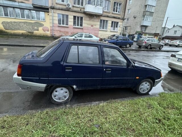 Синий ЗАЗ 1103 Славута, объемом двигателя 1.25 л и пробегом 3 тыс. км за 1000 $, фото 1 на Automoto.ua