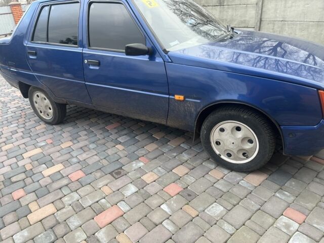 Синій ЗАЗ 1103 Славута, об'ємом двигуна 1.35 л та пробігом 59 тис. км за 1350 $, фото 2 на Automoto.ua