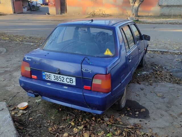 Синий ЗАЗ 1103 Славута, объемом двигателя 1.2 л и пробегом 200 тыс. км за 548 $, фото 1 на Automoto.ua