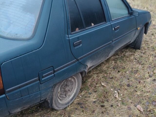 Синій ЗАЗ 1103 Славута, об'ємом двигуна 0 л та пробігом 100 тис. км за 520 $, фото 5 на Automoto.ua