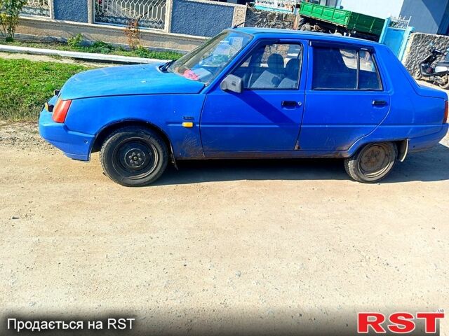 Синий ЗАЗ 1103 Славута, объемом двигателя 1.2 л и пробегом 100 тыс. км за 590 $, фото 2 на Automoto.ua