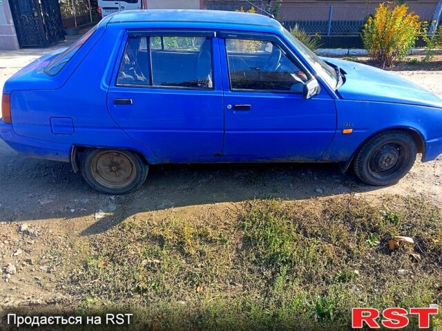 Синий ЗАЗ 1103 Славута, объемом двигателя 1.2 л и пробегом 100 тыс. км за 590 $, фото 3 на Automoto.ua