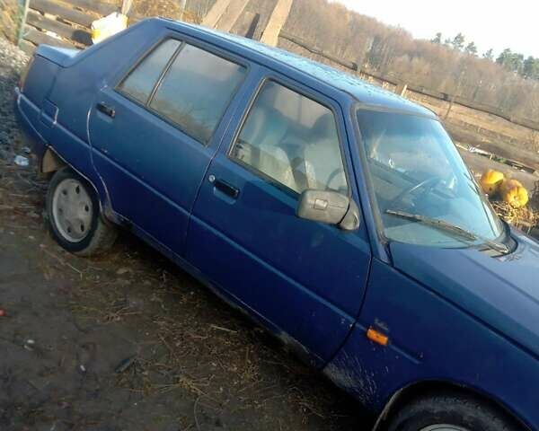 Синій ЗАЗ 1103 Славута, об'ємом двигуна 1.2 л та пробігом 130 тис. км за 650 $, фото 4 на Automoto.ua