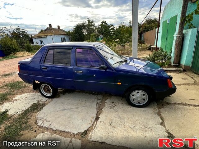 Синий ЗАЗ 1103 Славута, объемом двигателя 1.2 л и пробегом 98 тыс. км за 900 $, фото 1 на Automoto.ua