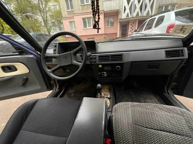 Синий ЗАЗ 1103 Славута, объемом двигателя 1.2 л и пробегом 218 тыс. км за 700 $, фото 5 на Automoto.ua