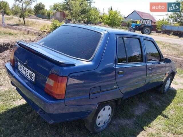 Синій ЗАЗ 1103 Славута, об'ємом двигуна 1.2 л та пробігом 258 тис. км за 901 $, фото 4 на Automoto.ua