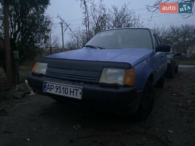 Синий ЗАЗ 1103 Славута, объемом двигателя 1.2 л и пробегом 180 тыс. км за 715 $, фото 3 на Automoto.ua