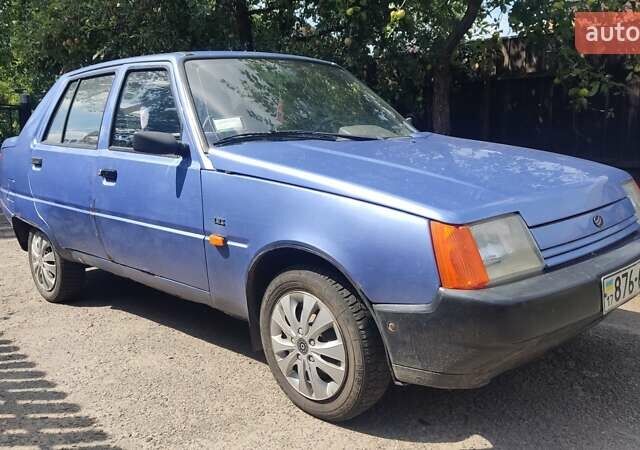 Синий ЗАЗ 1103 Славута, объемом двигателя 0 л и пробегом 142 тыс. км за 1000 $, фото 2 на Automoto.ua