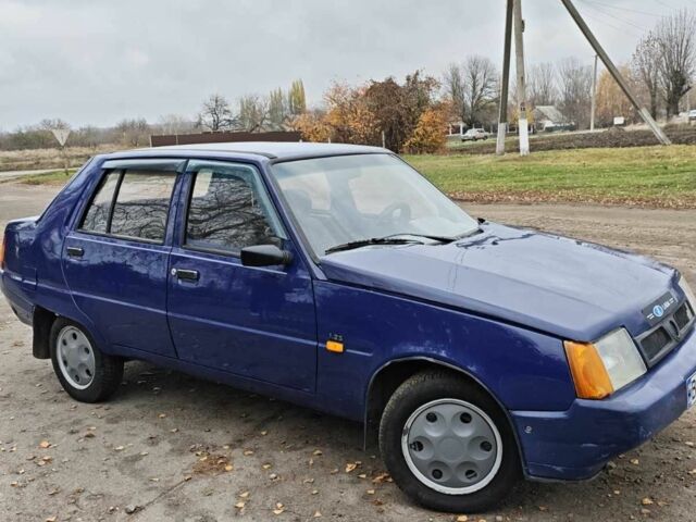 Синий ЗАЗ 1103 Славута, объемом двигателя 1.2 л и пробегом 160 тыс. км за 1050 $, фото 5 на Automoto.ua