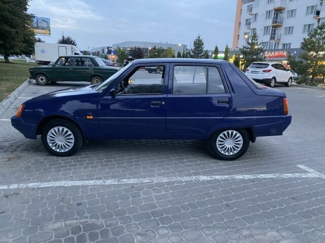 Синій ЗАЗ 1103 Славута, об'ємом двигуна 1.2 л та пробігом 64 тис. км за 1100 $, фото 4 на Automoto.ua