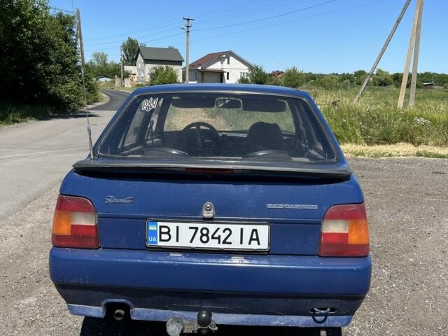 Синий ЗАЗ 1103 Славута, объемом двигателя 1.2 л и пробегом 250 тыс. км за 1099 $, фото 3 на Automoto.ua