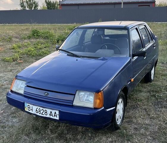 Синий ЗАЗ 1103 Славута, объемом двигателя 1.2 л и пробегом 123 тыс. км за 950 $, фото 2 на Automoto.ua