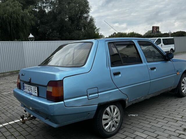 Синий ЗАЗ 1103 Славута, объемом двигателя 1.3 л и пробегом 146 тыс. км за 667 $, фото 2 на Automoto.ua