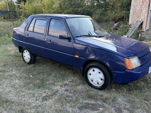Синий ЗАЗ 1103 Славута, объемом двигателя 1.2 л и пробегом 123 тыс. км за 950 $, фото 4 на Automoto.ua