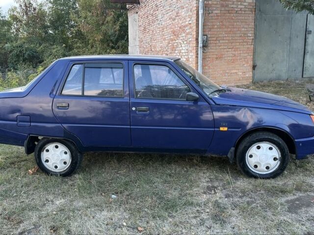 Синий ЗАЗ 1103 Славута, объемом двигателя 1.2 л и пробегом 123 тыс. км за 950 $, фото 5 на Automoto.ua