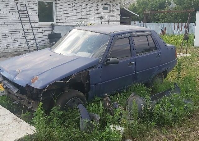 Синий ЗАЗ 1103 Славута, объемом двигателя 1.2 л и пробегом 280 тыс. км за 300 $, фото 2 на Automoto.ua