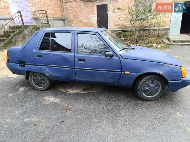 Синий ЗАЗ 1103 Славута, объемом двигателя 1.2 л и пробегом 160 тыс. км за 700 $, фото 5 на Automoto.ua