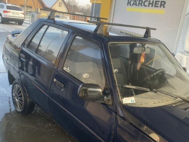 Синий ЗАЗ 1103 Славута, объемом двигателя 1.2 л и пробегом 101 тыс. км за 1700 $, фото 3 на Automoto.ua