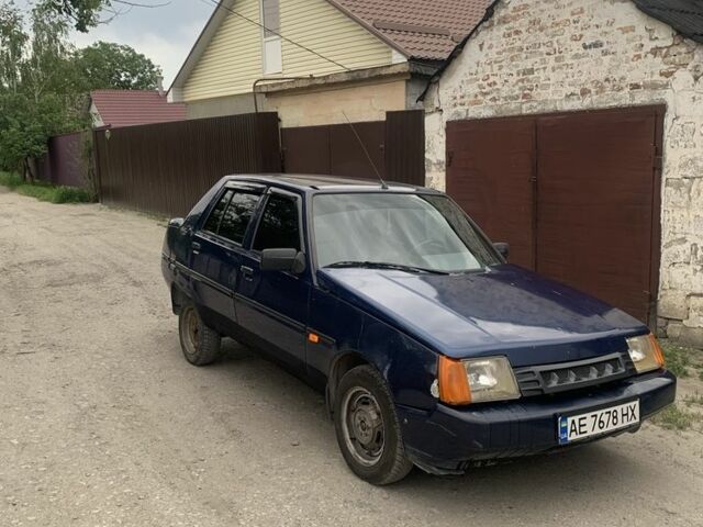 Синий ЗАЗ 1103 Славута, объемом двигателя 1.2 л и пробегом 146 тыс. км за 919 $, фото 2 на Automoto.ua