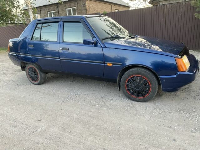 Синий ЗАЗ 1103 Славута, объемом двигателя 1.2 л и пробегом 106 тыс. км за 1500 $, фото 4 на Automoto.ua