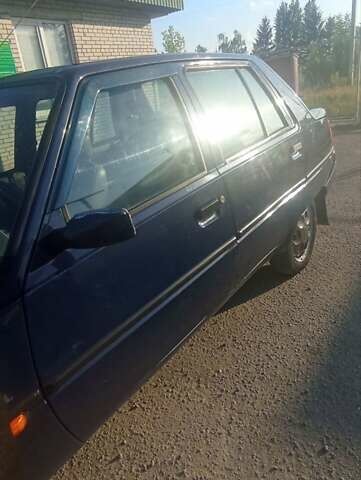 Синий ЗАЗ 1103 Славута, объемом двигателя 1.2 л и пробегом 180 тыс. км за 1150 $, фото 13 на Automoto.ua