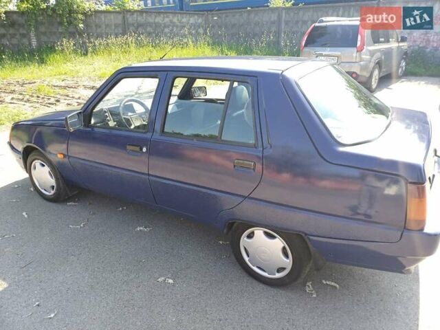 Синий ЗАЗ 1103 Славута, объемом двигателя 1.2 л и пробегом 327 тыс. км за 700 $, фото 1 на Automoto.ua