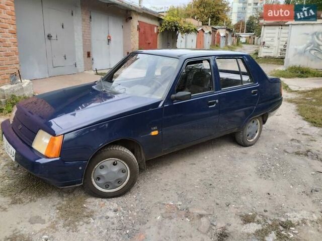 Синий ЗАЗ 1103 Славута, объемом двигателя 1.2 л и пробегом 92 тыс. км за 1250 $, фото 3 на Automoto.ua
