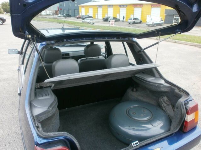 Синий ЗАЗ 1103 Славута, объемом двигателя 1.3 л и пробегом 43 тыс. км за 1700 $, фото 8 на Automoto.ua