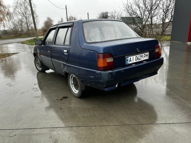 Синий ЗАЗ 1103 Славута, объемом двигателя 1.2 л и пробегом 198 тыс. км за 800 $, фото 6 на Automoto.ua