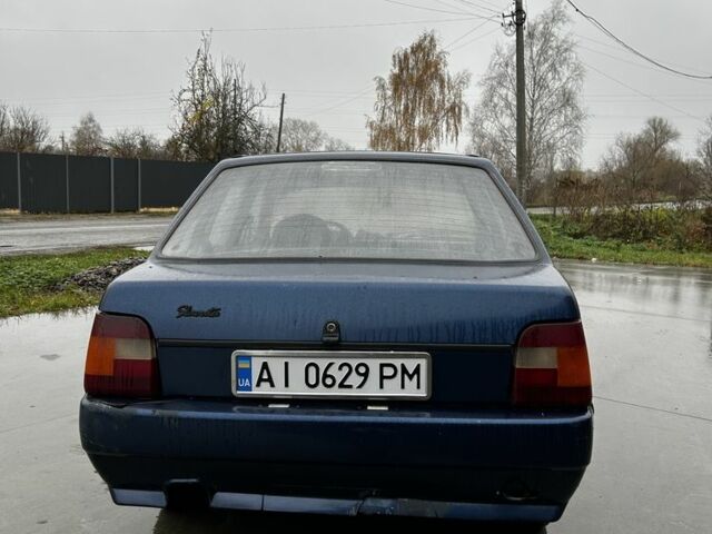 Синий ЗАЗ 1103 Славута, объемом двигателя 1.2 л и пробегом 198 тыс. км за 800 $, фото 5 на Automoto.ua