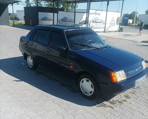 Синий ЗАЗ 1103 Славута, объемом двигателя 1.2 л и пробегом 130 тыс. км за 1800 $, фото 2 на Automoto.ua