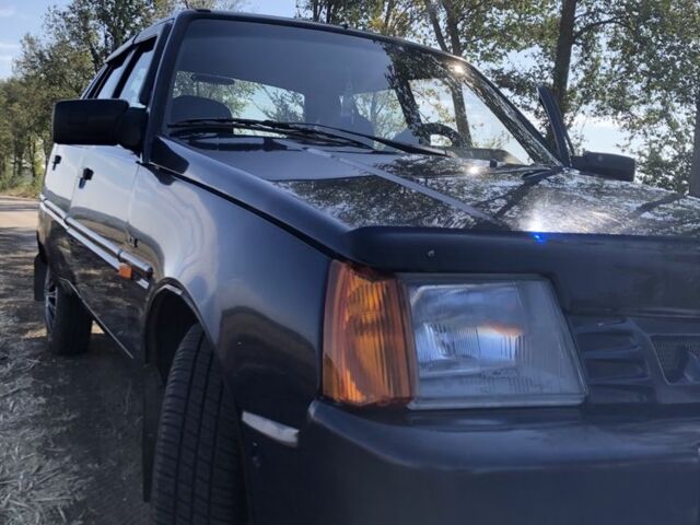 Синий ЗАЗ 1103 Славута, объемом двигателя 1.2 л и пробегом 85 тыс. км за 1700 $, фото 1 на Automoto.ua