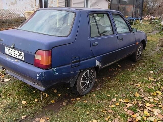 Синій ЗАЗ 1103 Славута, об'ємом двигуна 1.2 л та пробігом 105 тис. км за 450 $, фото 3 на Automoto.ua