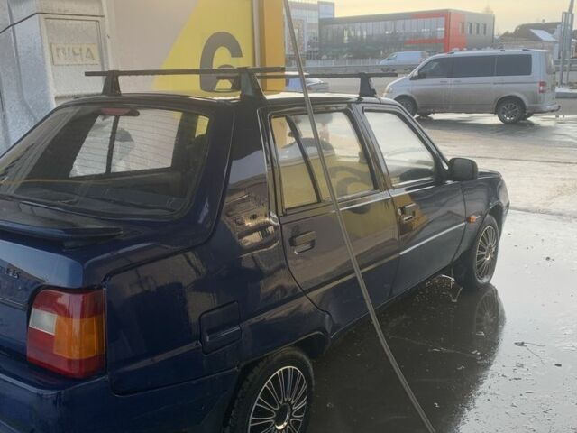 Синий ЗАЗ 1103 Славута, объемом двигателя 1.2 л и пробегом 101 тыс. км за 1700 $, фото 11 на Automoto.ua