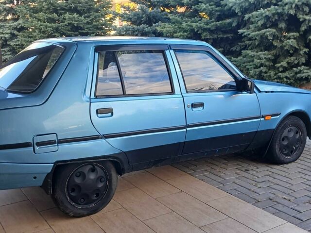 Синий ЗАЗ 1103 Славута, объемом двигателя 1.2 л и пробегом 111 тыс. км за 850 $, фото 1 на Automoto.ua