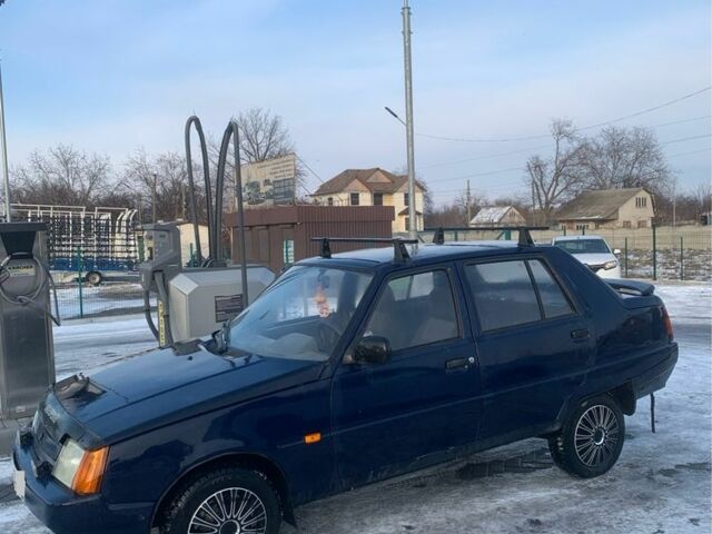 Синий ЗАЗ 1103 Славута, объемом двигателя 1.2 л и пробегом 101 тыс. км за 1700 $, фото 2 на Automoto.ua