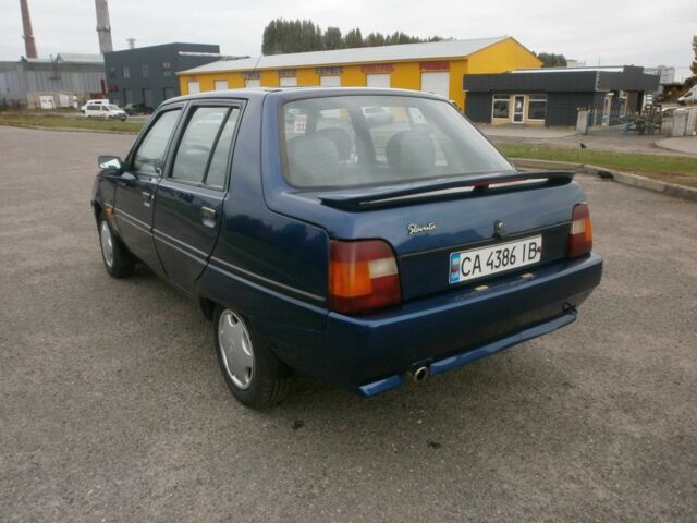 Синий ЗАЗ 1103 Славута, объемом двигателя 1.3 л и пробегом 43 тыс. км за 1700 $, фото 6 на Automoto.ua