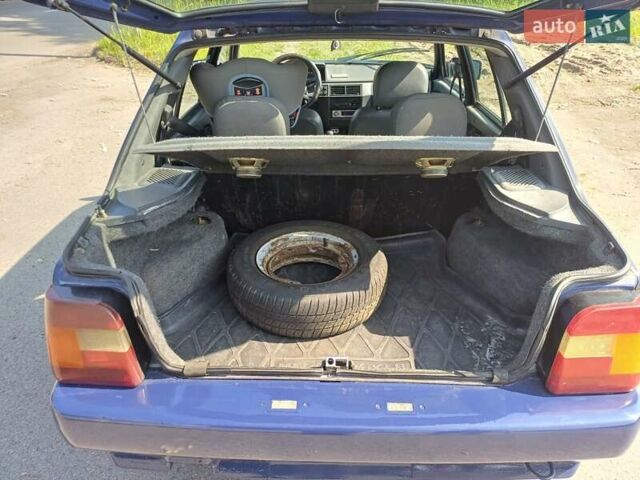 Синий ЗАЗ 1103 Славута, объемом двигателя 1.2 л и пробегом 327 тыс. км за 700 $, фото 7 на Automoto.ua