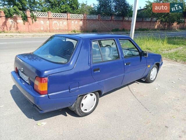 Синий ЗАЗ 1103 Славута, объемом двигателя 1.2 л и пробегом 327 тыс. км за 700 $, фото 3 на Automoto.ua