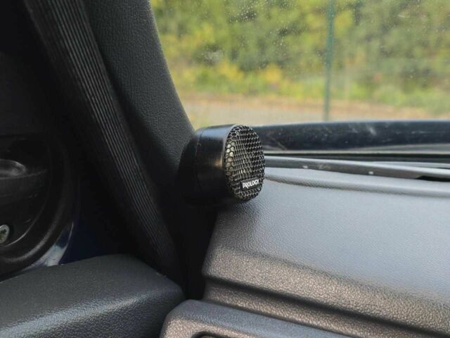 Синій ЗАЗ 1103 Славута, об'ємом двигуна 1.2 л та пробігом 150 тис. км за 1699 $, фото 15 на Automoto.ua