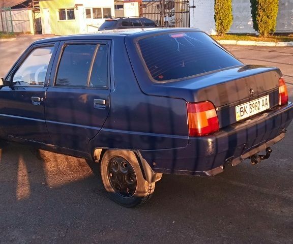 Синій ЗАЗ 1103 Славута, об'ємом двигуна 0 л та пробігом 134 тис. км за 1000 $, фото 1 на Automoto.ua