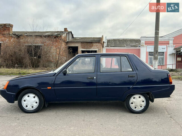 Синій ЗАЗ 1103 Славута, об'ємом двигуна 1.2 л та пробігом 42 тис. км за 1750 $, фото 11 на Automoto.ua