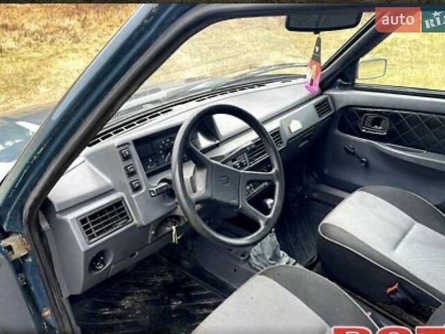 Синий ЗАЗ 1103 Славута, объемом двигателя 1.2 л и пробегом 200 тыс. км за 800 $, фото 2 на Automoto.ua
