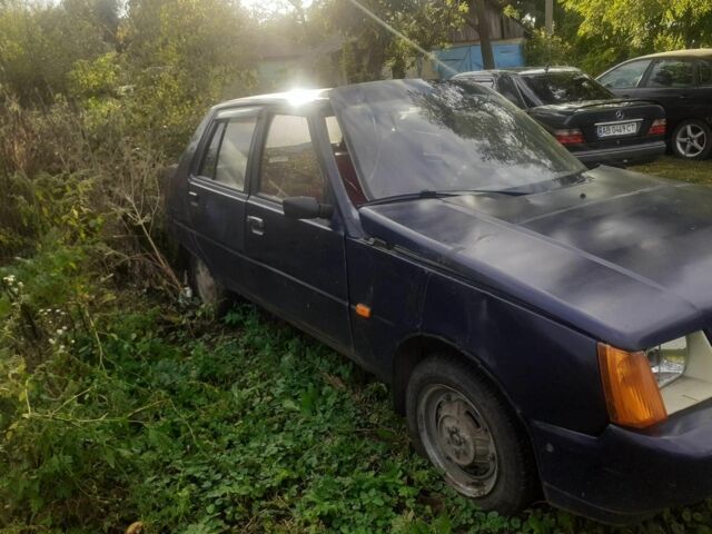 Синий ЗАЗ 1103 Славута, объемом двигателя 1.2 л и пробегом 70 тыс. км за 364 $, фото 3 на Automoto.ua