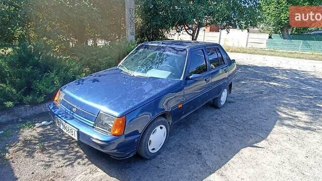 Синий ЗАЗ 1103 Славута, объемом двигателя 1.2 л и пробегом 140 тыс. км за 966 $, фото 5 на Automoto.ua